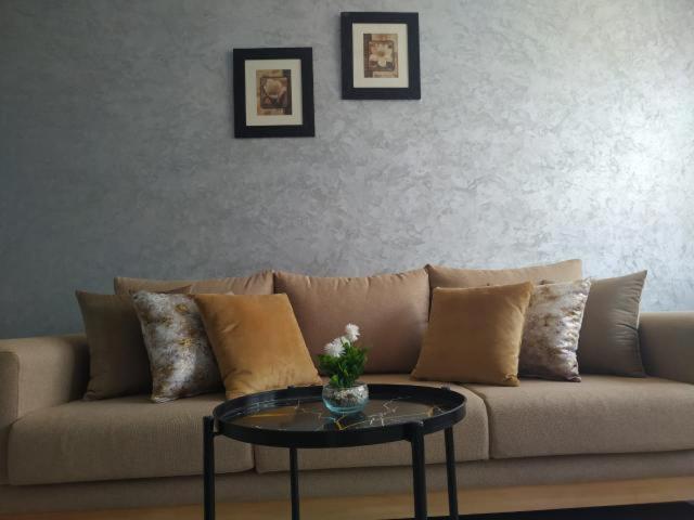 Appartement à alliance mehdia 2 juste pour couple marié on n'accepte pas les voyageurs célibataires ou les groupes d amis Kénitra Extérieur photo